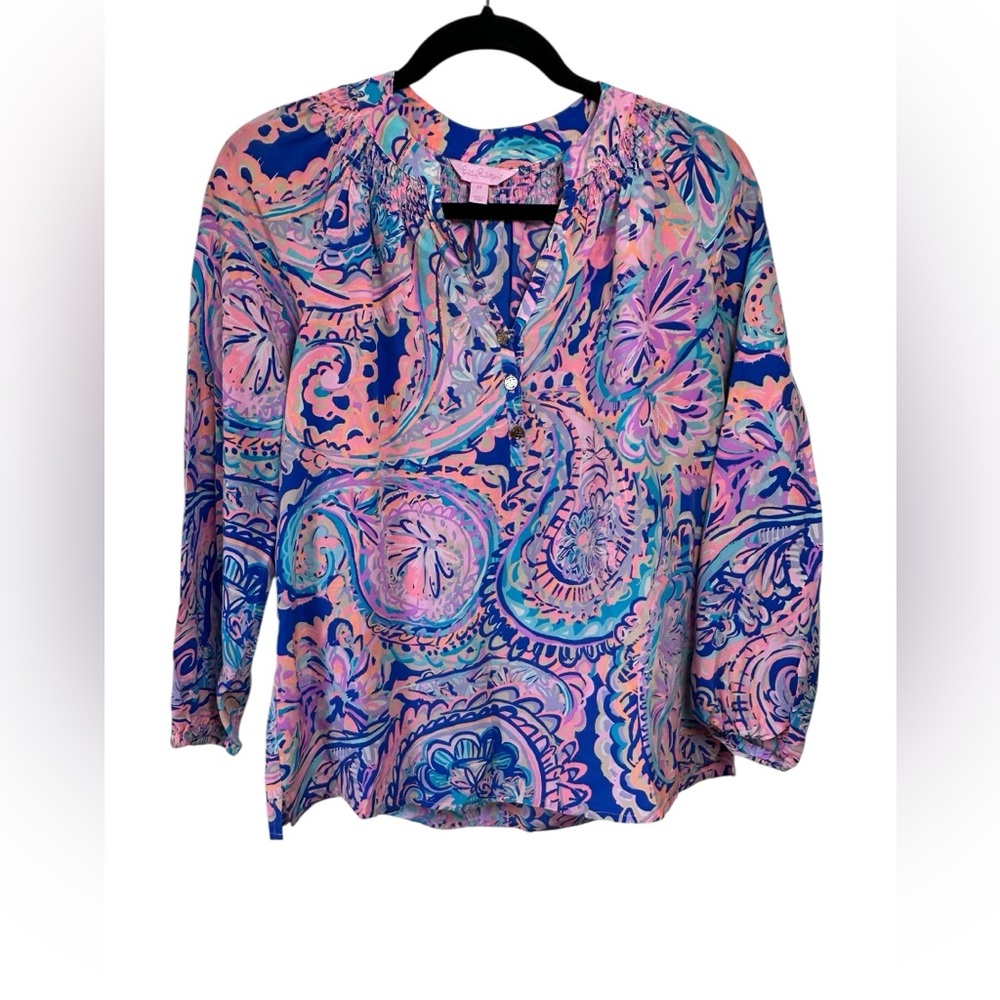 Lilly Pulitzer Elsa Silk Blouse XS Pink Blue Paisley Long Sleeve Smocked Top